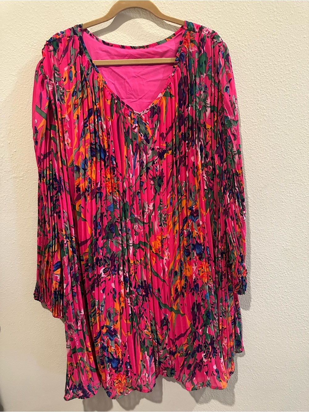 Vibrant Pink Floral Pleated Women’s Dress